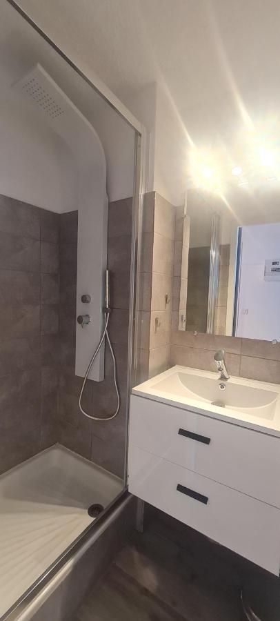 Appartement Avec Balcon, Vue Mer, Piscine, Parking Agde Esterno foto